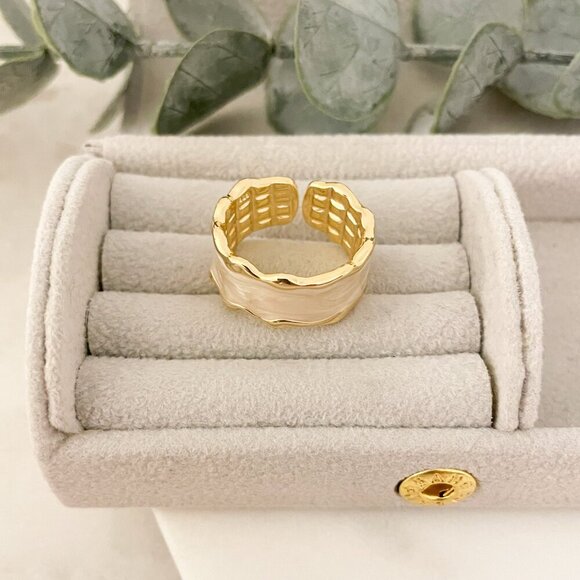 925 Sterling Silver Gold Ring Wavy Modern Ring Geometric Ring Band - Picture 6 of 8